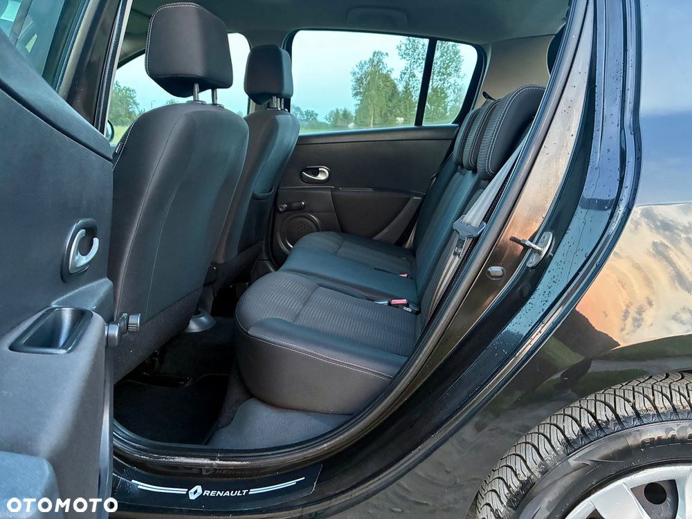 Renault Clio - 20