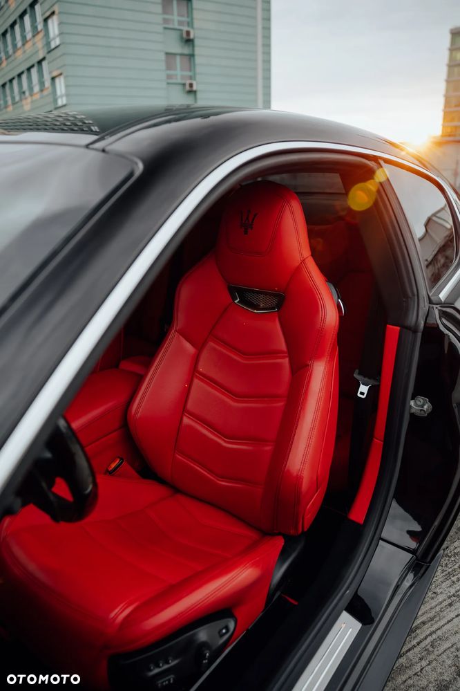 Maserati GranTurismo S - 15