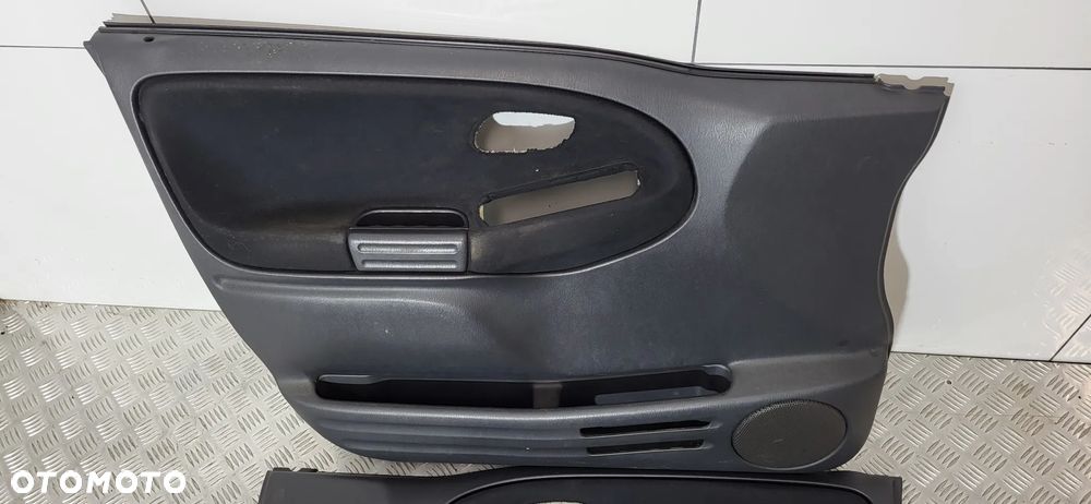 Suzuki Grand Vitara I Tapicerka Boczek Drzwi Przód - 5