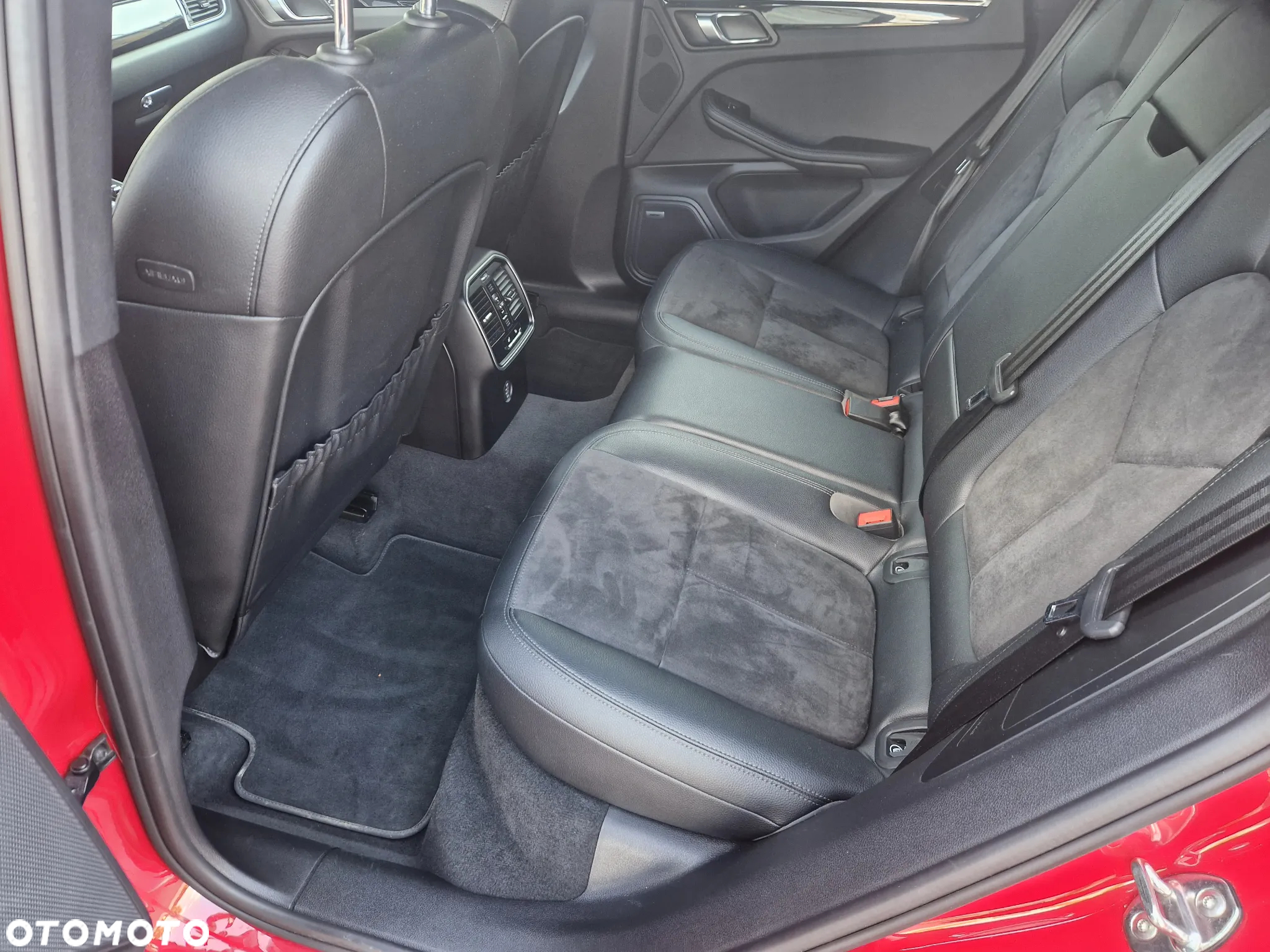 Porsche Macan Standard - 23