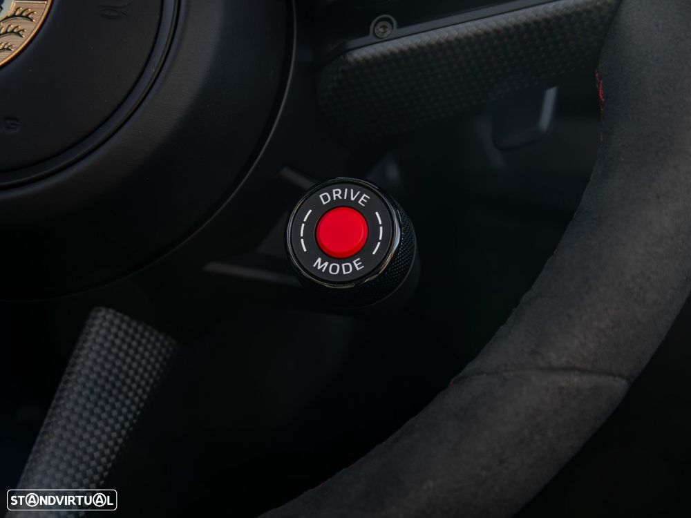 Porsche 911 (992) Carrera GTS - 28