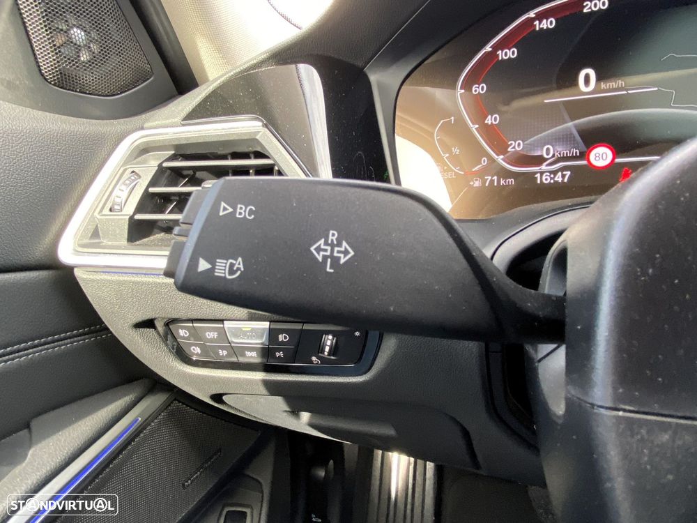 BMW 320 d Aut. Sport Line - 18