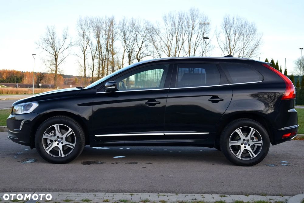 Volvo XC 60 D4 AWD Momentum - 8