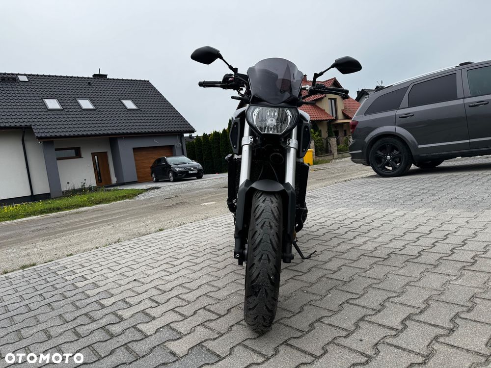 Yamaha MT - 3