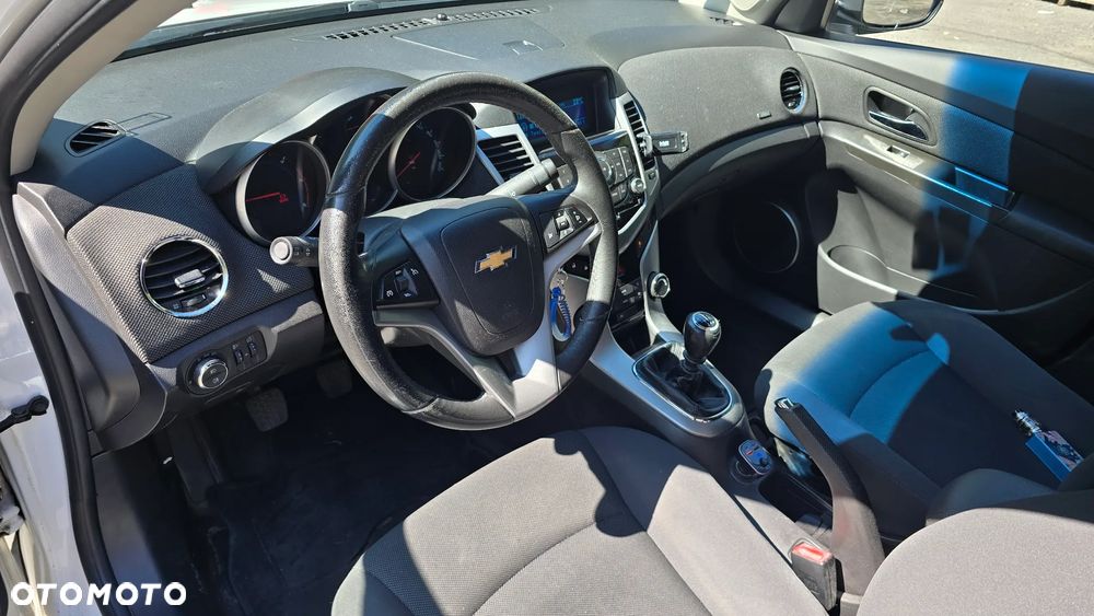 Chevrolet Cruze 2.0 VDCi LS+ - 10