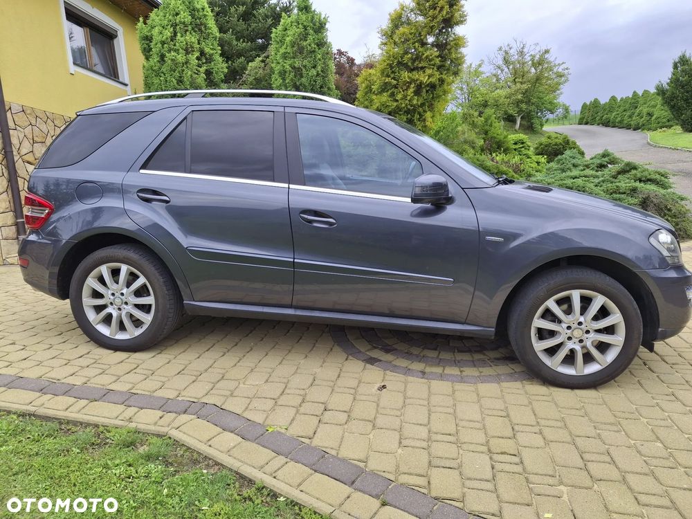 Mercedes-Benz ML - 4