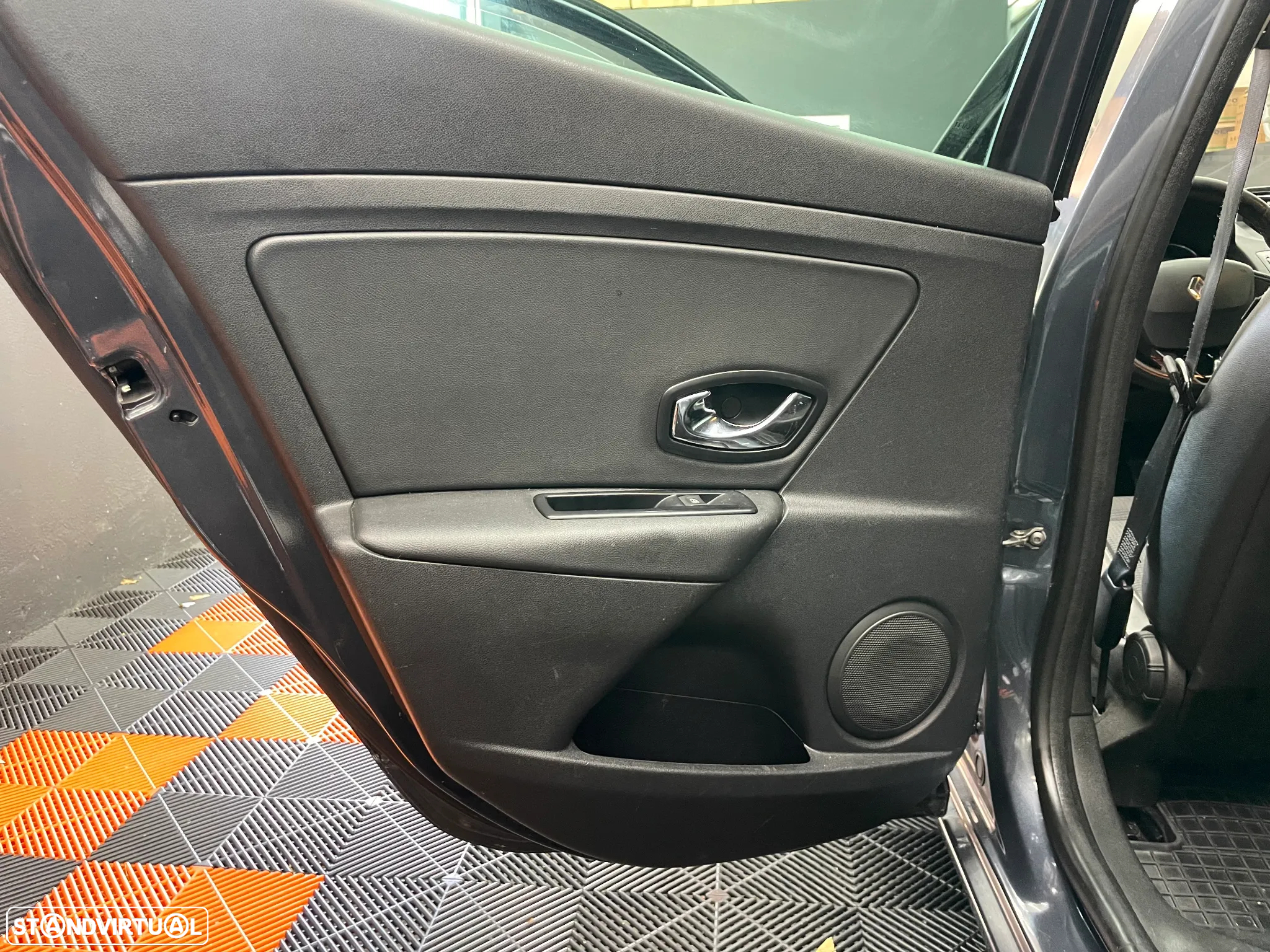 Renault Mégane 1.5 dCi Bose Edition EDC - 16