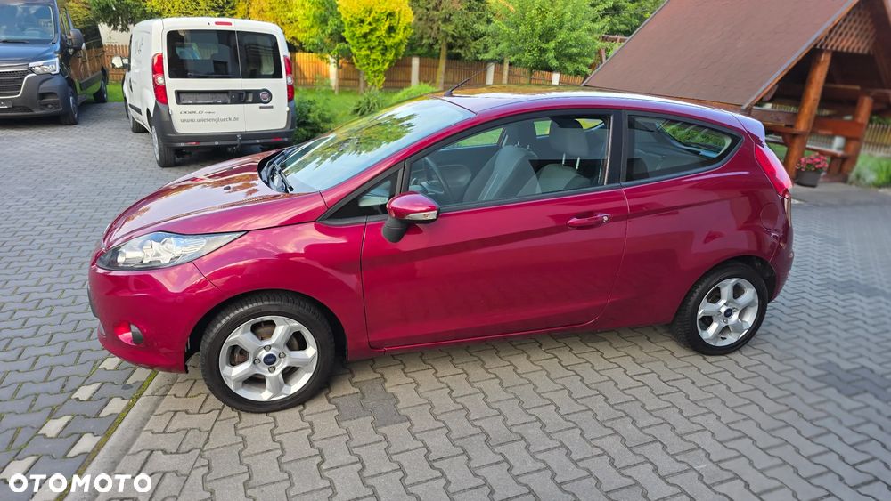 Ford Fiesta 1.25 Celebration - 13