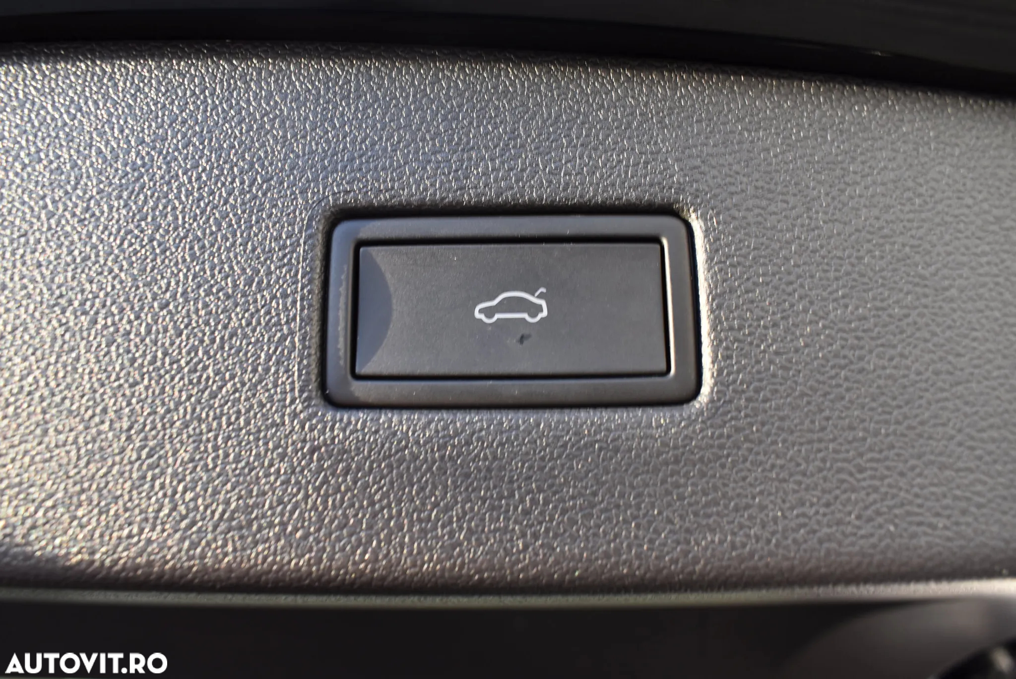 Volkswagen Tiguan Allspace 2.0 TDI DSG Life - 32