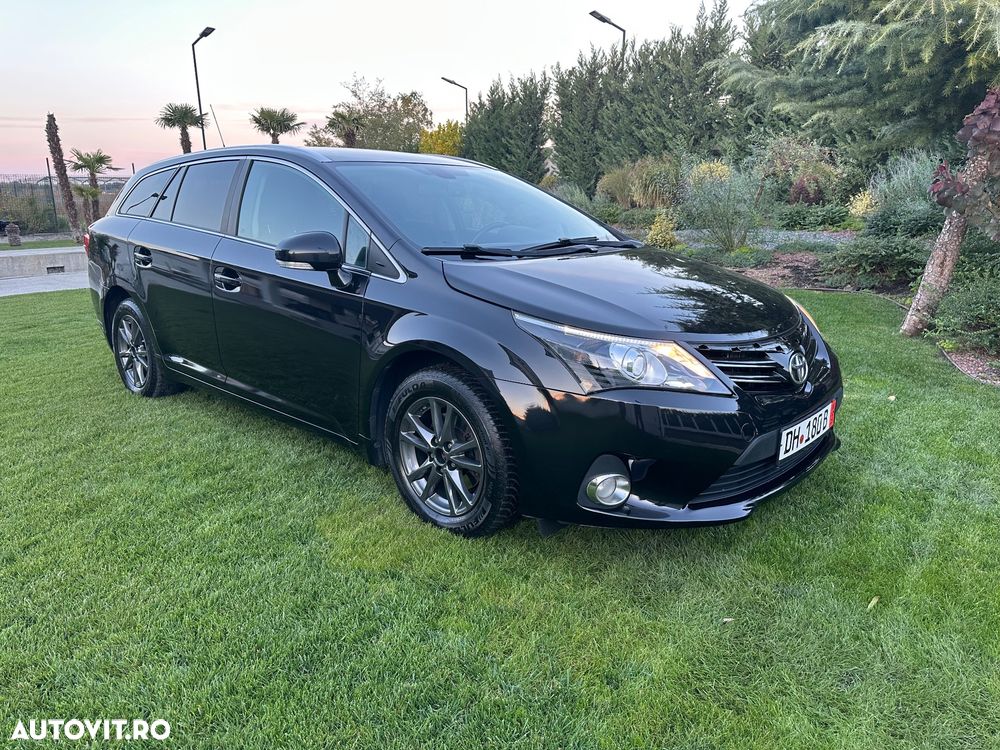 Toyota Avensis 2.0 D-4D Business Edition - 2