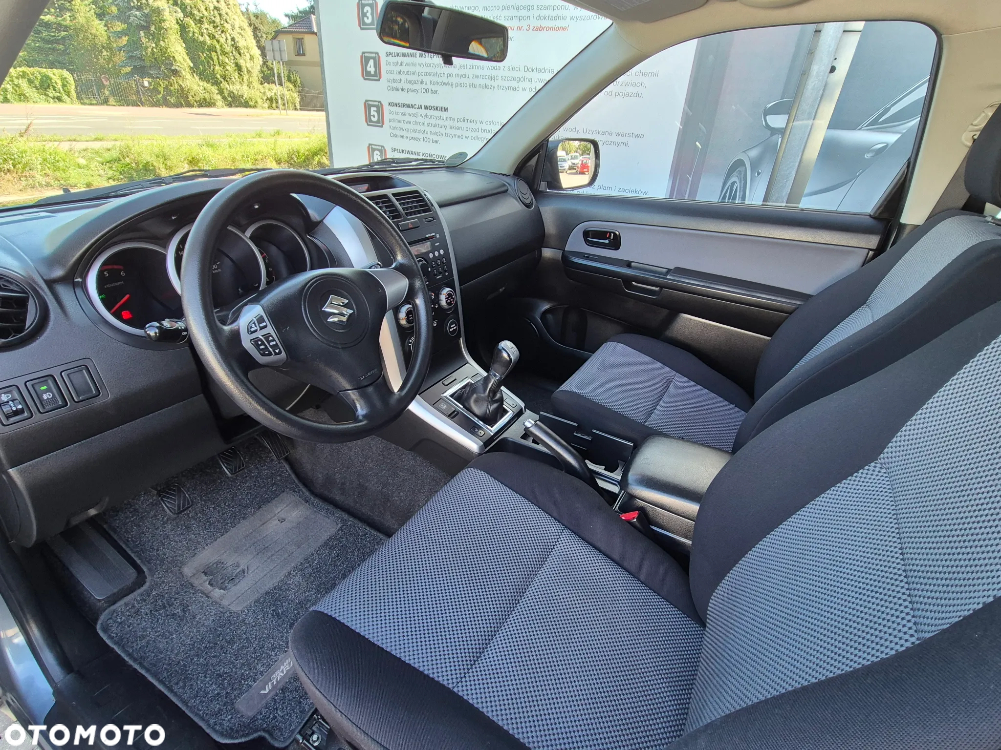 Suzuki Grand Vitara 1.9 DDiS Comfort - 25