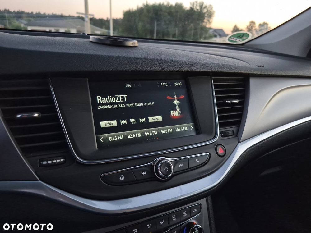 Opel Astra 1.4 Turbo Innovation - 19
