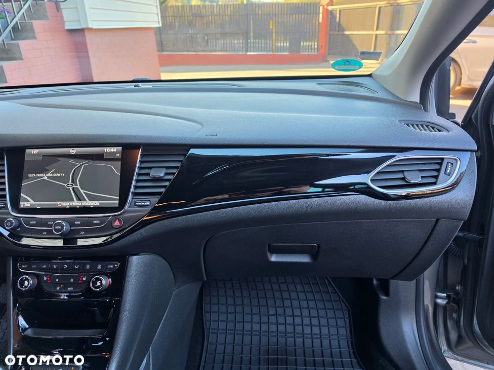 Opel Astra 1.4 T Cosmo EU6 - 19