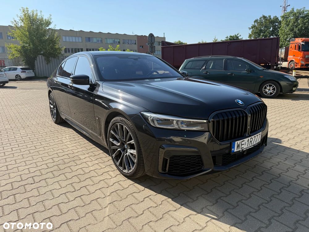 BMW Seria 7 750i xDrive sport - 10