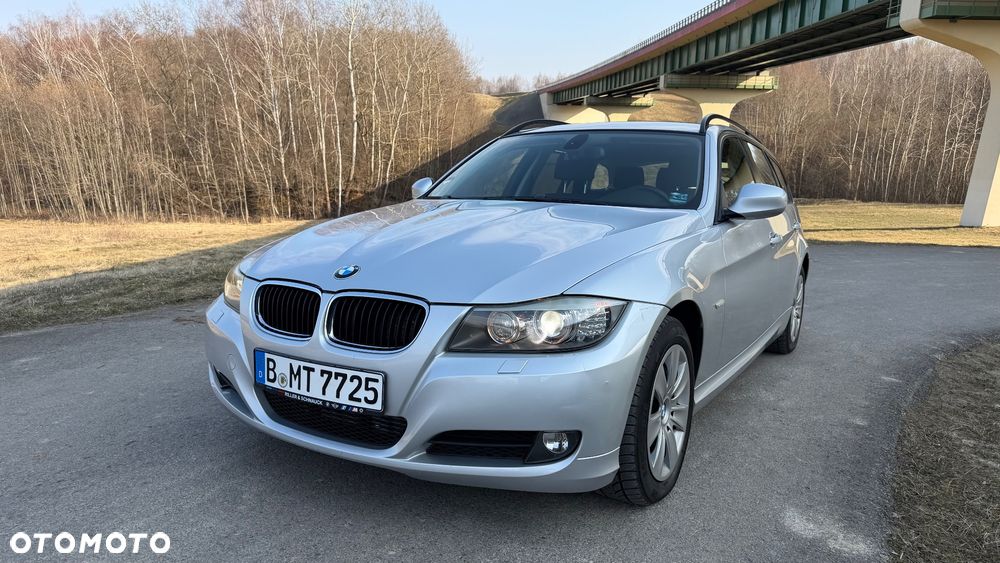 BMW Seria 3 320d xDrive - 10