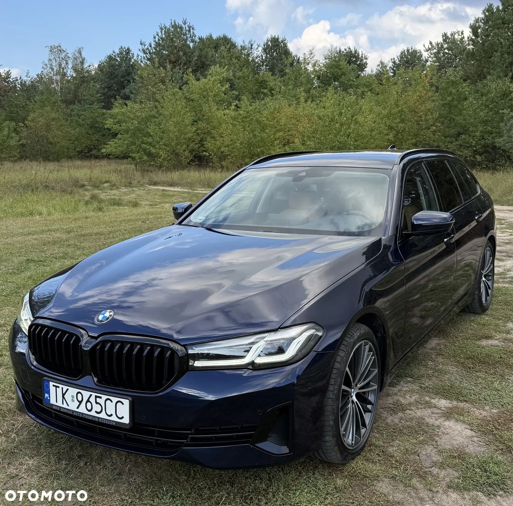 BMW 5 Series 2022 photo 2