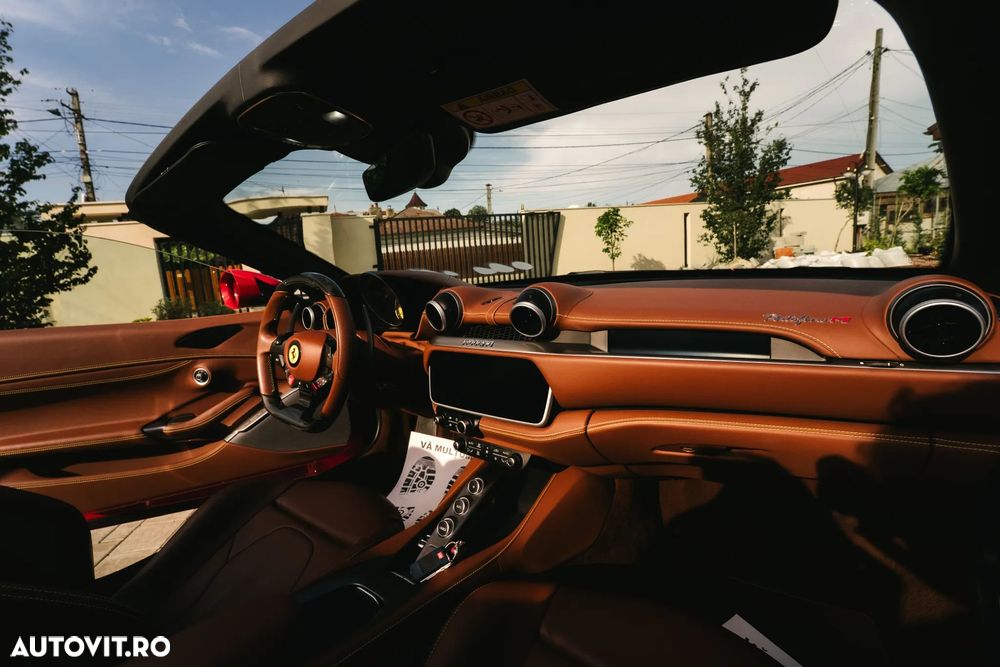 Ferrari Portofino - 32