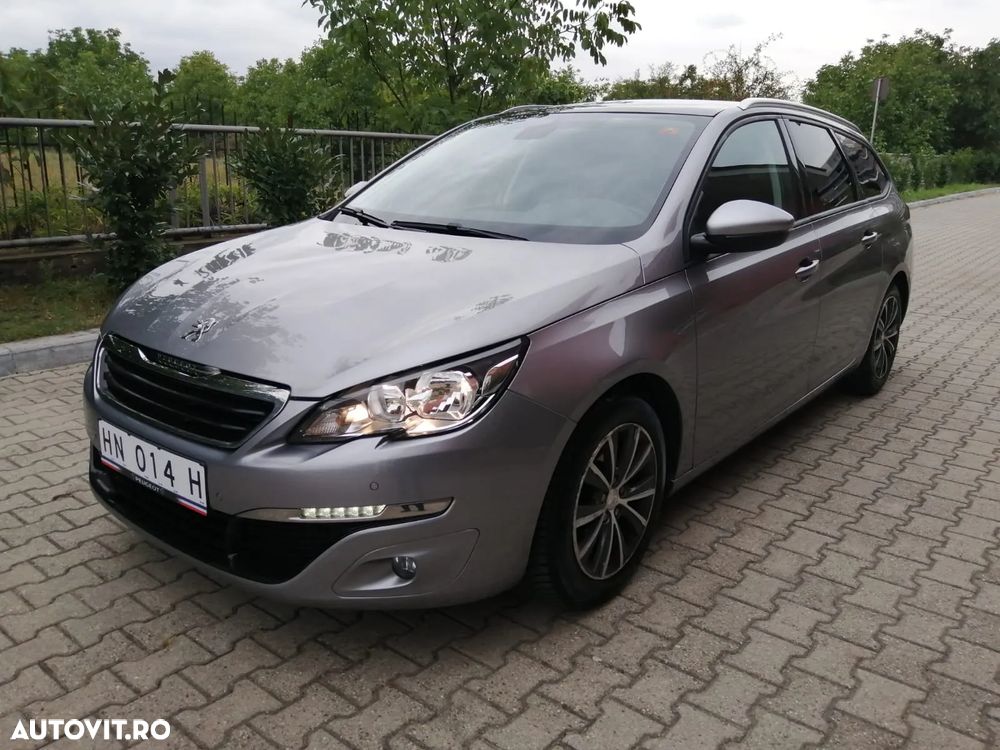 Peugeot 308 - 1