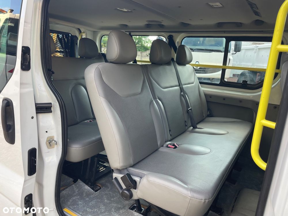 Renault Trafic Passenger Expression - 24