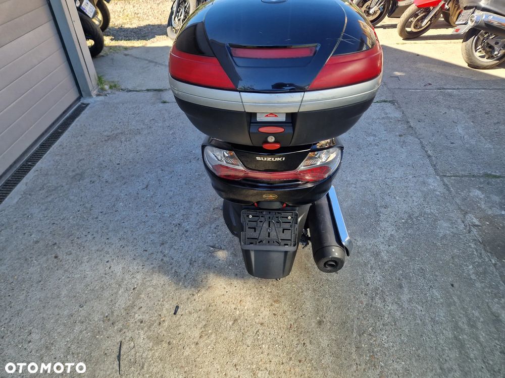 Suzuki Burgman - 8