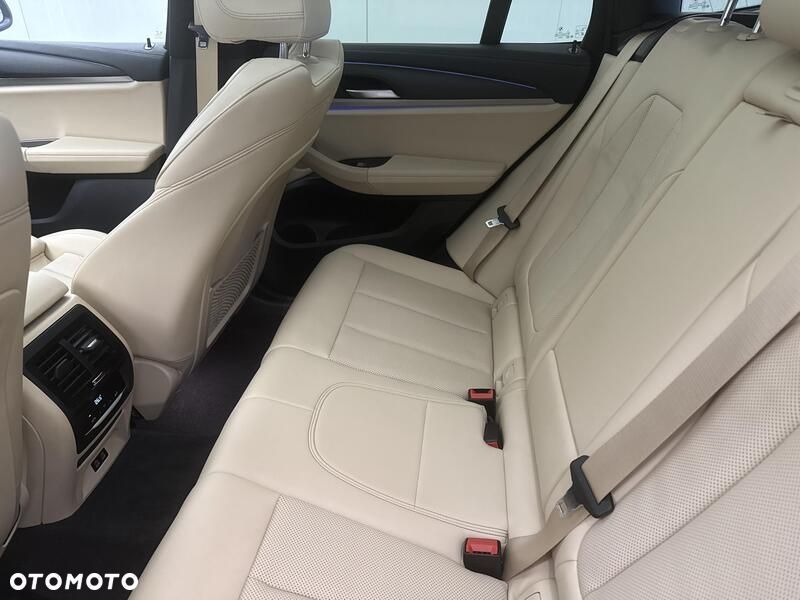 BMW X3 xDrive20i - 23