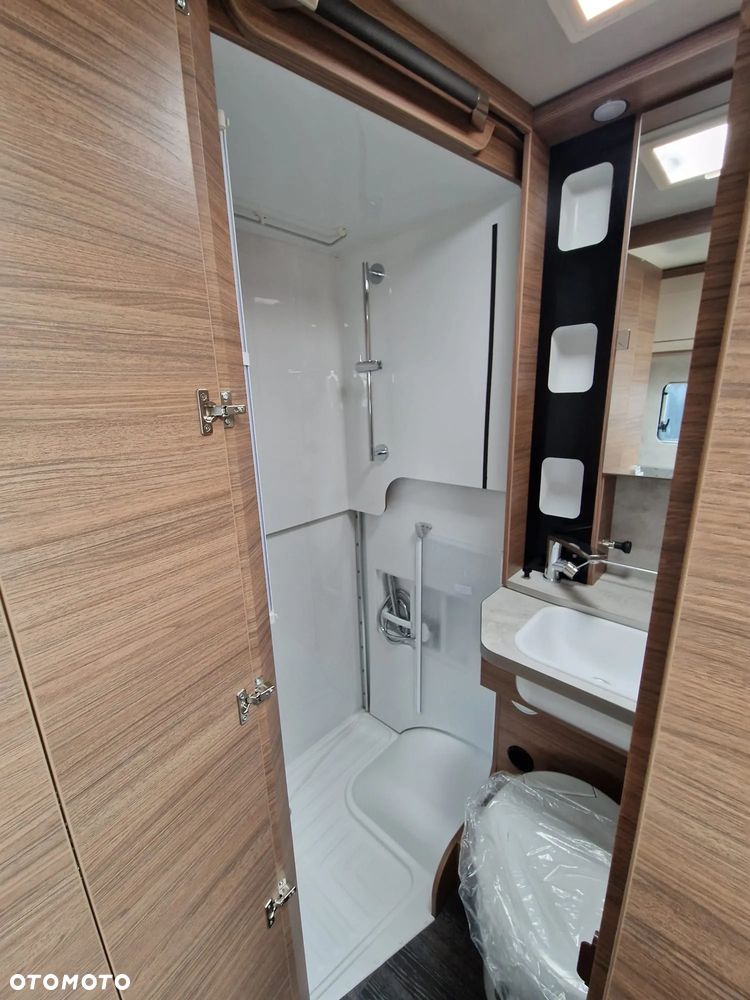 KNAUS TOURER VAN 500 MQ SMC EDITION 20 JAHRE 2 ŁÓŻKA FV23% HAK - 30