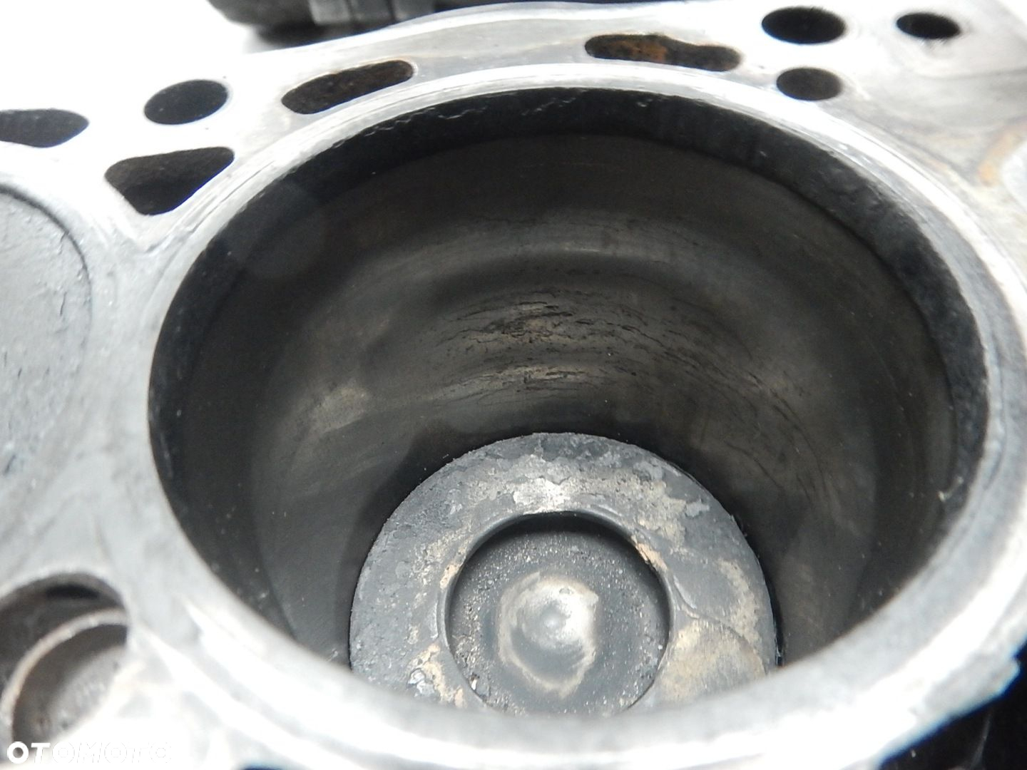 DÓŁ SILNIKA BLOK VOLVO V50 S40 II C30 2.0D 136KM - 12