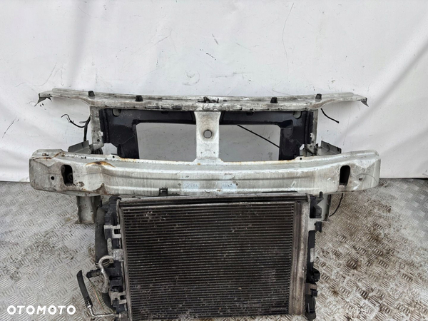 PAS PRZEDNI BELKA CHŁODNICE DACIA SANDERO I 1.6 08-12