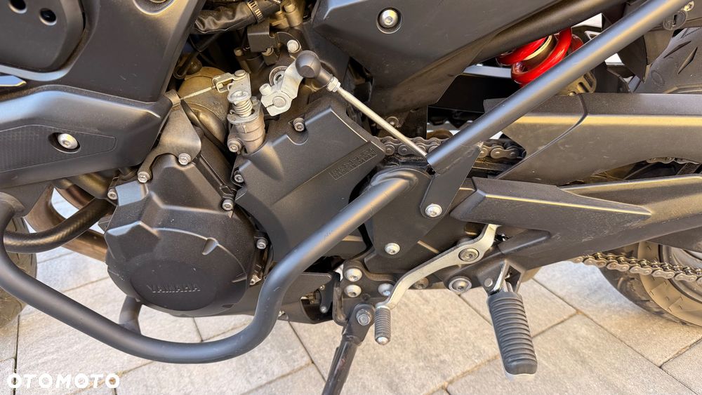 Yamaha XJ - 22