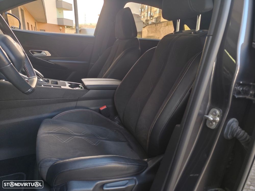 DS DS7 Crossback 1.5 BlueHDi Performance Line EAT8 - 15