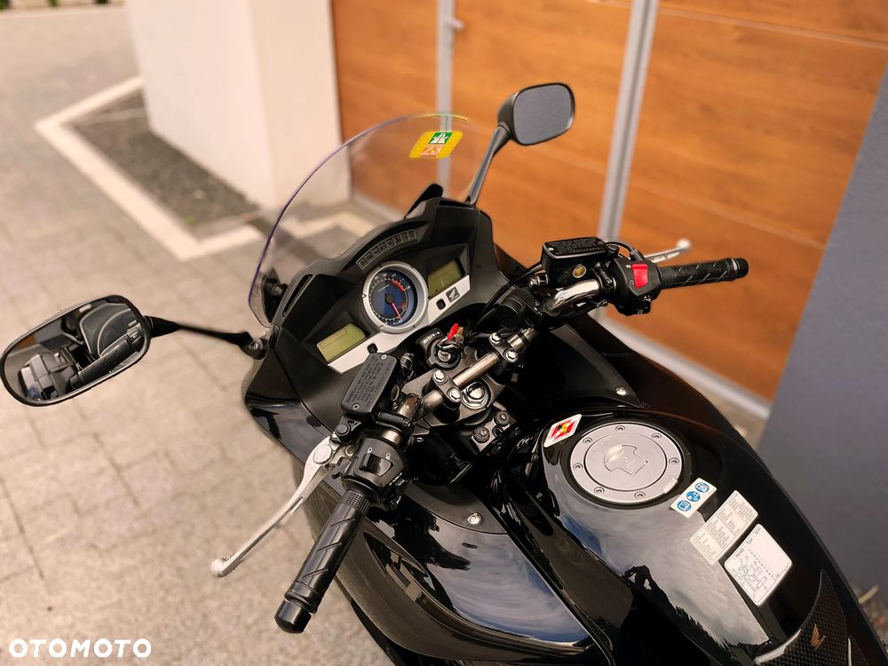 Honda CBF - 7