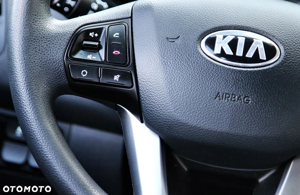 Kia Rio 1.2 L - 17