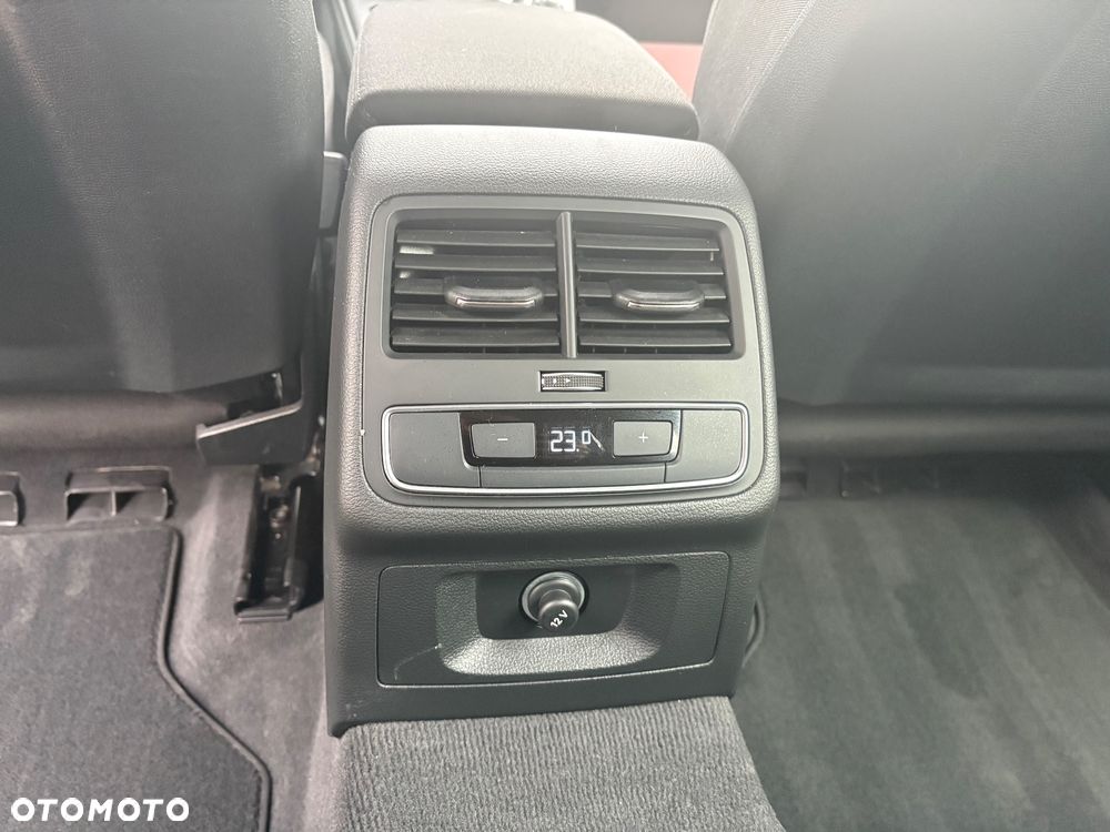 Audi A4 Avant 35 TFSI mHEV - 13