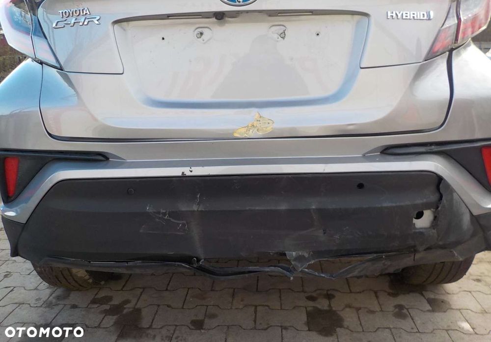 Toyota C-HR - 16