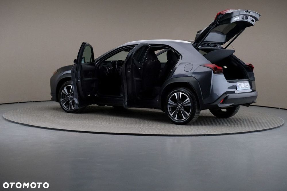 Lexus UX - 7