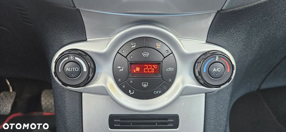 Ford Fiesta 1.25 Titanium EU5 - 21