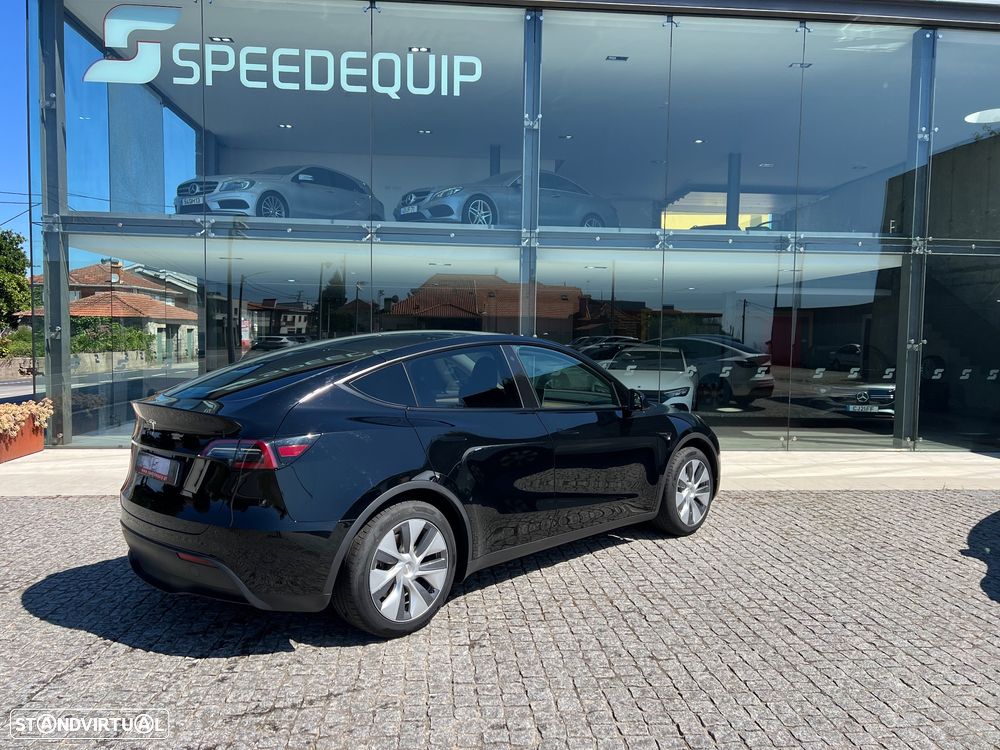 Tesla Model Y 2023 photo 5