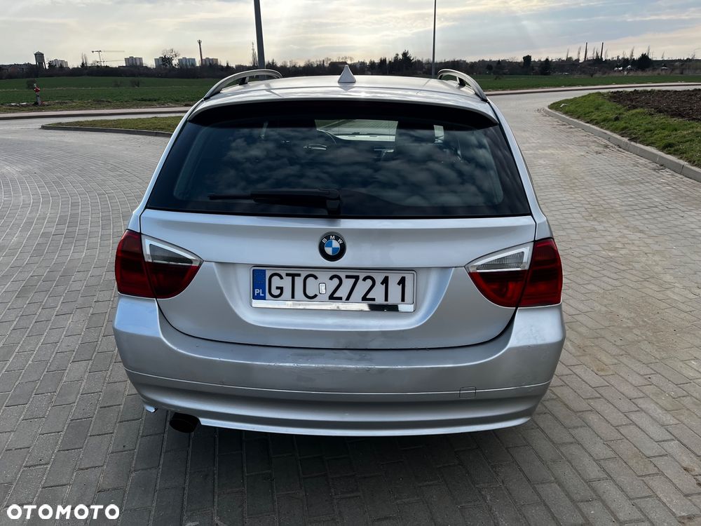 BMW Seria 3 320d DPF - 4