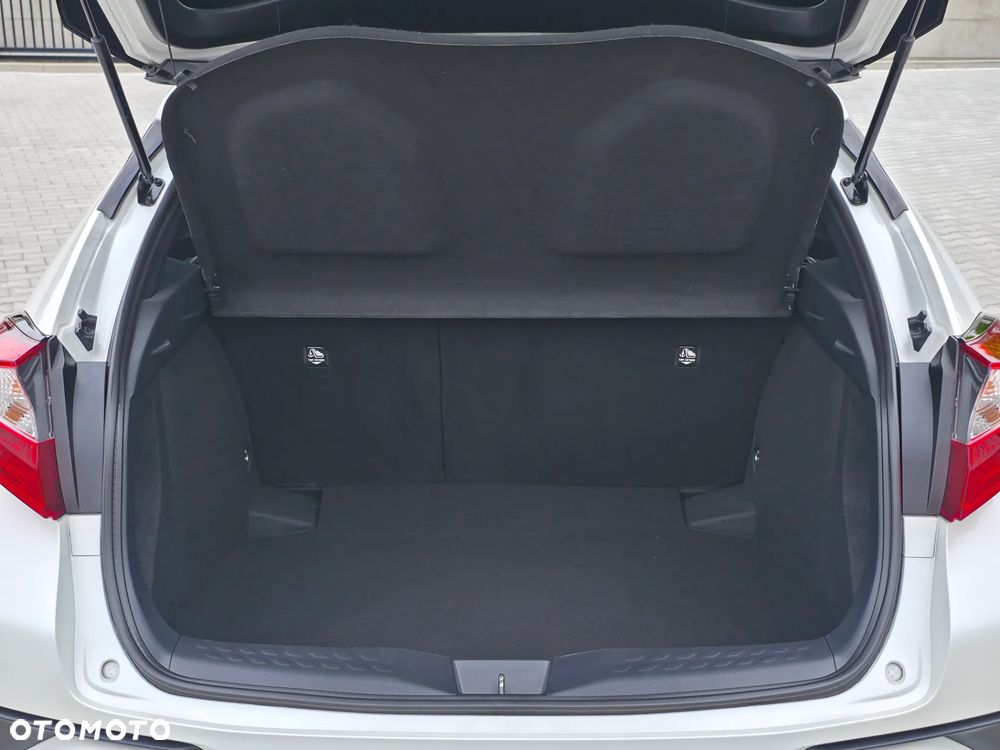 Toyota C-HR Lounge - 35