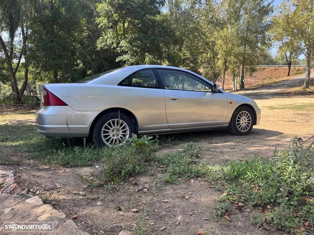 Honda Civic 1.7 ES - 5