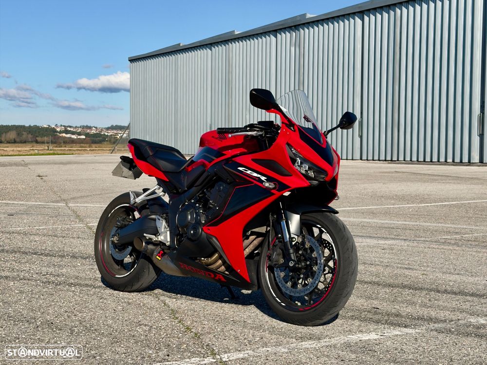 Honda CBR CBR650R - 1