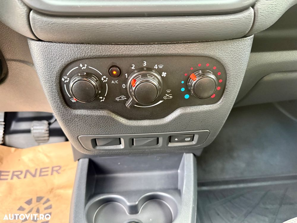 Dacia Dokker 1.5 Blue dCi Laureate - 11