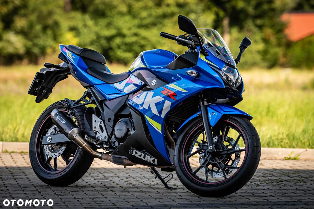 Suzuki GSX-R - 11