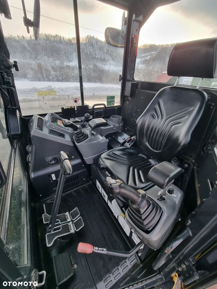 Yanmar VIO50-6B Koparka 5 ton jak Nowa z Salonu 2020 rok. tylko 2183mtg. Szybko-złącze Hydrauliczne! Yanmar silnik z Norwegii. DEKRA 2026rok AKTUALNA! Dokumentacja! Pompa ON. ani deka luzów i wycieków! OKAZJA Linia Hydr. Plus - 40