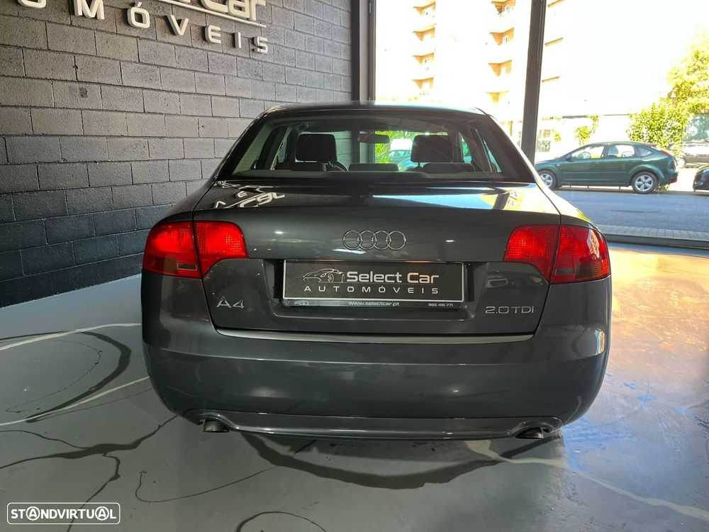 Audi A4 2.0 TDI S-line - 5