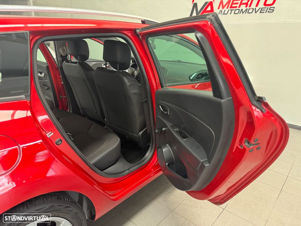 Renault Clio Sport Tourer Energy dCi 90 Start & Stop Luxe - 21