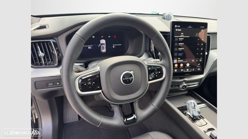 Volvo XC 60 2.0 T6 PHEV Black Edition AWD — fotografia 12