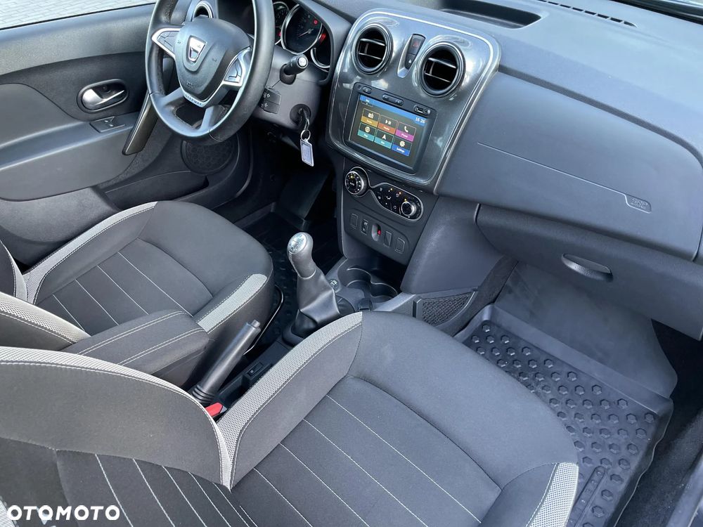 Dacia Sandero 0.9 TCe Laureate S&S - 28