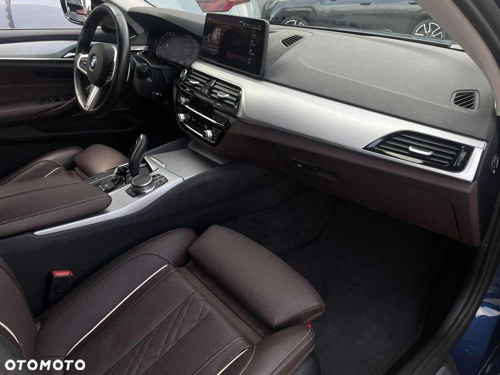 BMW Seria 5 - 12