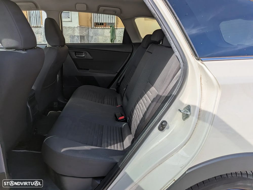 Toyota Auris Touring Sports 1.8 HSD Freestyle - 17